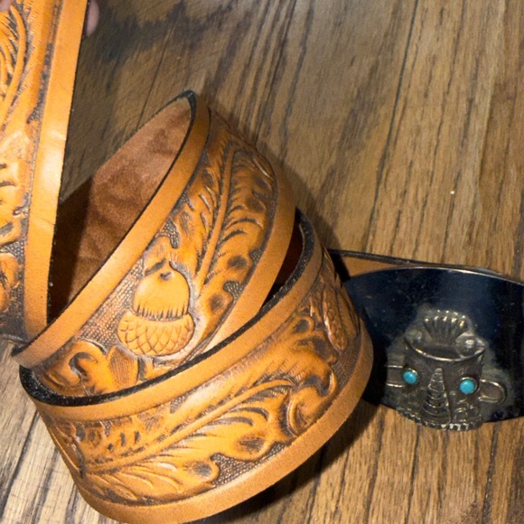 Vitage Engraved Leather Belt with Silver Buckle